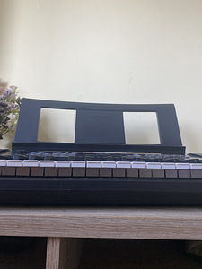 SÜNTEESAATOR YAMAHA PSR-E263 (3 foto / 4)