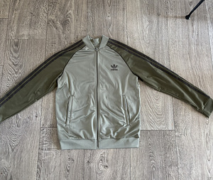 Adidas pusa (1 foto / 3)