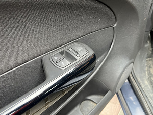 Opel Corsa 1.4 Enjoy ATM (10 foto / 10)