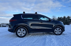 Kia Sportage (9 foto / 10)