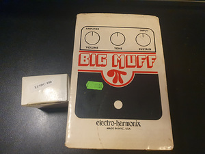 Electro Harmonix Big Muff Pi Fuzz (2 фото из 2)