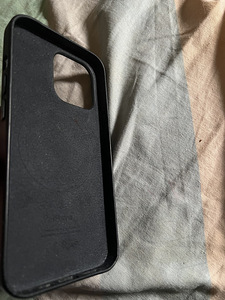 Чехлы для iPhone 13 Pro (2 фото из 2)