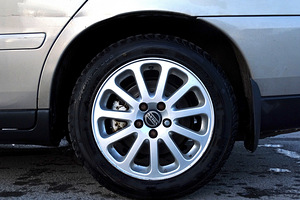Volvo S60 2.5T AWD 2005 aasta mudel (7 foto / 14)