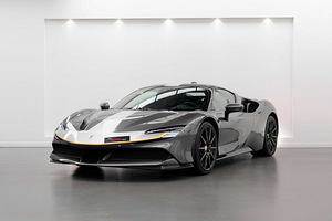 2022 FERRARI SF90 STRADALE ASSETTO FIORANO (7 фото из 10)
