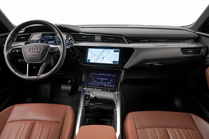 2022 AUDI E-TRON S-LINE SPORTSBACK (2 фото из 4)