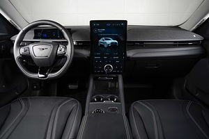 2022 MUSTANG MACH-E PREMIUM (4 լուսանկար / 4)