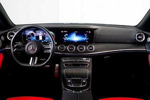 2023 MERCEDES E200 (4 լուսանկար / 5)