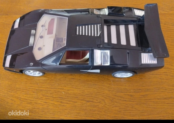 Լամբորջինի տեսակի մեքենա խաղալիք (2)