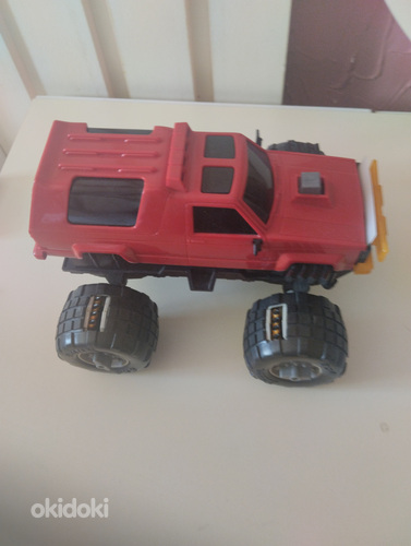 Արմենթոյ տեսակի ջիպ խաղալիք (2)