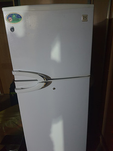 Продается электрический холодильник Daewoo (1 фото из 3)