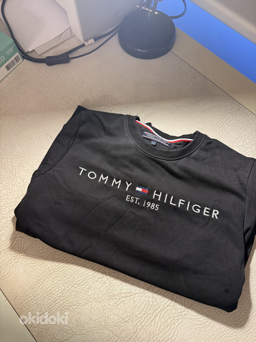 TOMMY HILFIGER