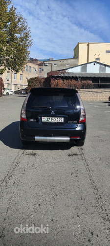 Mitsubishi Grandis (2 из 15)