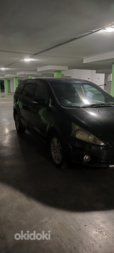 Mitsubishi Grandis (5 из 15)