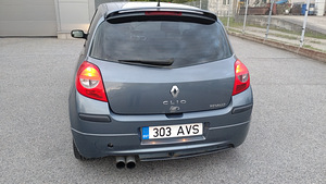 Renault Clio RS Tuning (2 foto / 8)