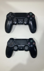 Playstation 4 Slim (2 фото из 2)