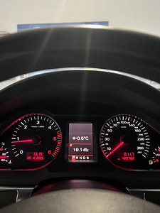 Audi a6c6 Quattro 3.0 165kw (7 foto / 9)
