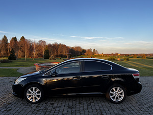 Toyota Avensis D-Cat 2.2 110kW (5 foto / 13)