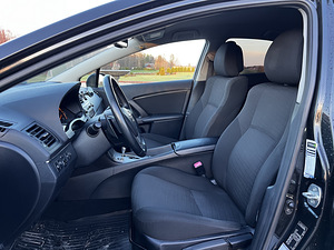 Toyota Avensis D-Cat 2.2 110kW (11 foto / 13)