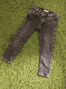Guess teksad nagu UUED s.110 (2 foto / 2)