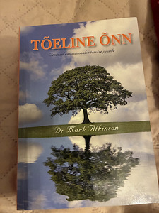 Много книг со скидкой (3 фото из 10)