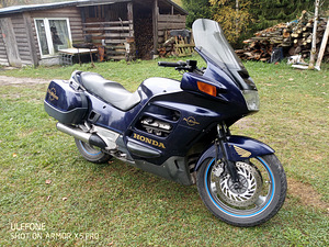 M/V Honda st1100 pan european (1 foto / 5)