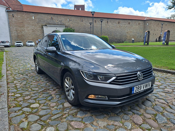 VW Passat