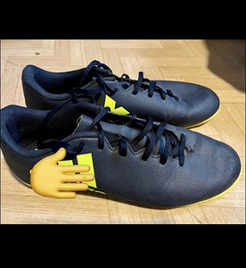 Футбольные бутсы Adidas, размер 42
