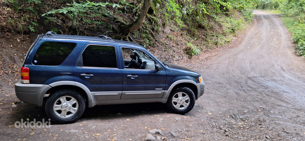 Վաճառվում է Ford Escape 2002թ
