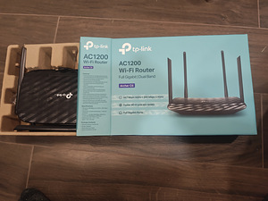 TP-Link Networking Set: Archer C6 Router + AV1000 & AV600 Po (1 foto / 4)