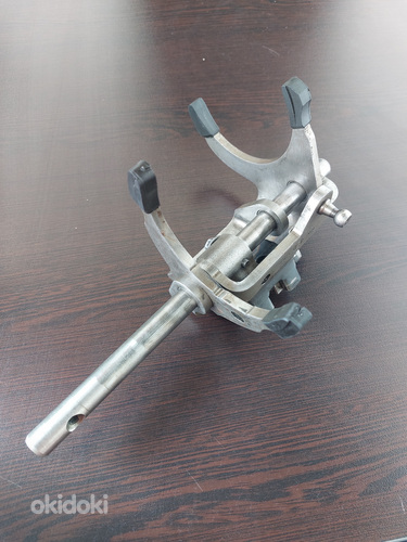 Փոխանցման տուփի թաթիկ / Вилка переключения передач