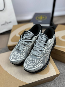 CP Compani-ASICS (8 foto / 9)