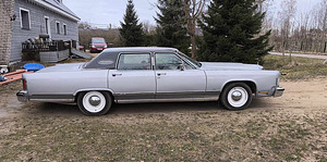 Lincoln Continental (2 фото из 6)