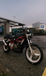 Suzuki GSF 400 Bandit 1993 (1 foto / 5)