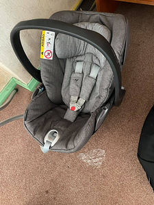 Cybex Cloud Q 0-13kg turvahäll Manhattan Grey (4 foto / 4)