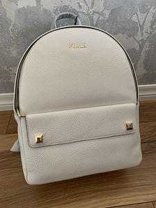 Furla seljakott (1 foto / 4)