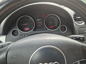 Audi A4 Cabrio 2004 S-Line (4 foto / 10)