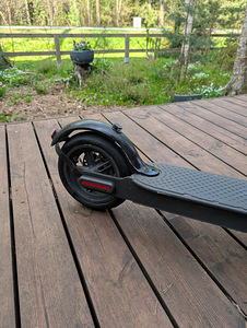 Xiaomi Mi Scooter M365 Pro (1-е поколение) (5 фото из 7)