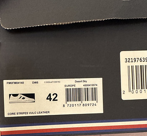 Tommy Hilfiger tossud 42s UUED (4 foto / 4)