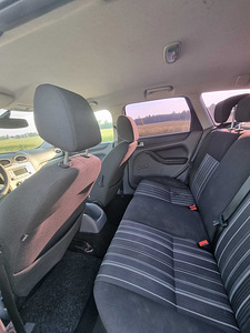 Ford Focus 1.6 80kW (6 foto / 7)