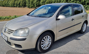 Volkswagen Golf 1.6 75kW (1 foto / 8)