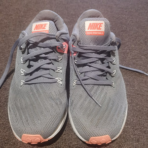 Nike tossud 36 (2 foto / 3)