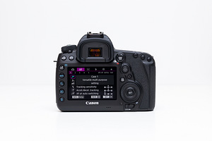 Canon EOS 5D Mark IV (body) peegelkaamera (4 foto / 10)