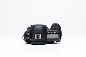 Canon EOS 5D Mark IV (body) peegelkaamera (7 foto / 10)