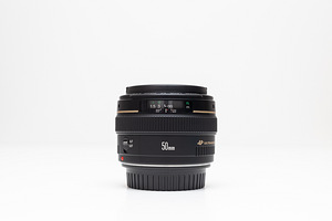 Canon EF 50mm f/1.4 USM objektiiv (1 foto / 10)