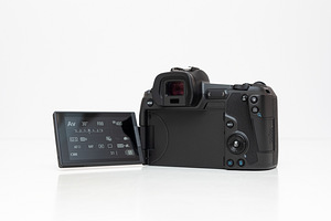 Canon EOS R (body) hübriidkaamera (5 foto / 10)