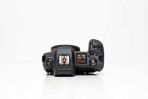 Canon EOS R (body) hübriidkaamera (7 foto / 10)