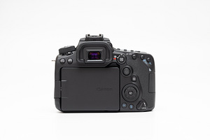Canon EOS 90D (body) peegelkaamera (4 foto / 10)