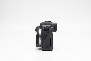 Canon EOS R (body) hübriidkaamera (3 foto / 10)