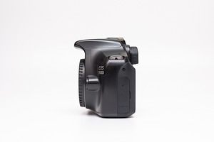 Canon EOS 1100D + Canon EF-S 18-55mm f/3.5-5.6 III kaamera (3 foto / 10)