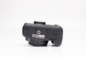 Canon EOS 1100D + Canon EF-S 18-55mm f/3.5-5.6 III kaamera (7 foto / 10)